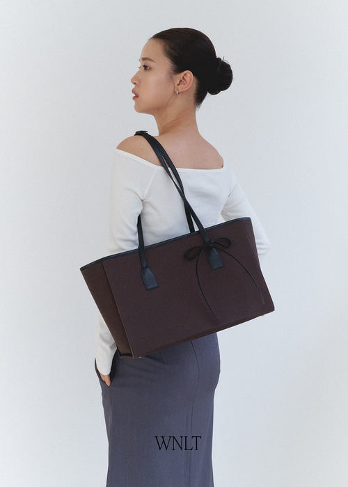 (7th - Velvet Ribbon Gift) Envelope Bag Deep Brown