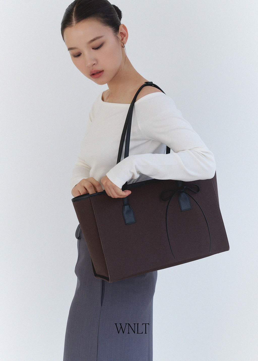 (7th - Velvet Ribbon Gift) Envelope Bag Deep Brown